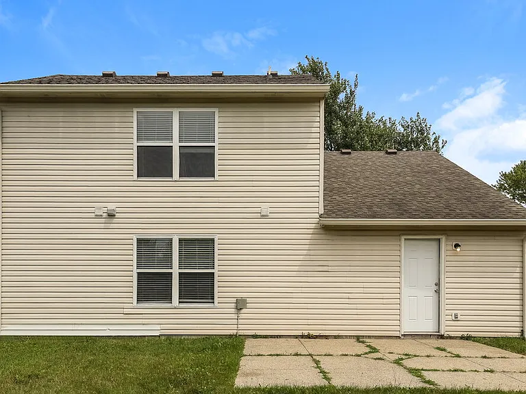 720 Treyburn Lakes Way — Photo 17