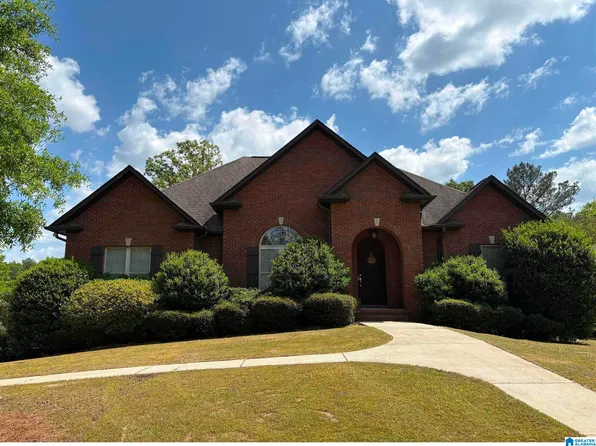 529 Park Lake Ln, Helena, AL 35080