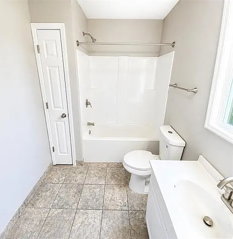 223 Melvyn Dr #A — Photo 8