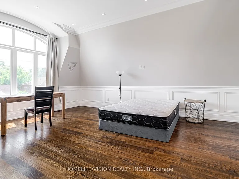 28 Moore Park Ave — Photo 46