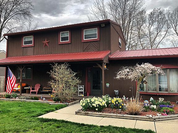 4th image of 26845 Campau Ln