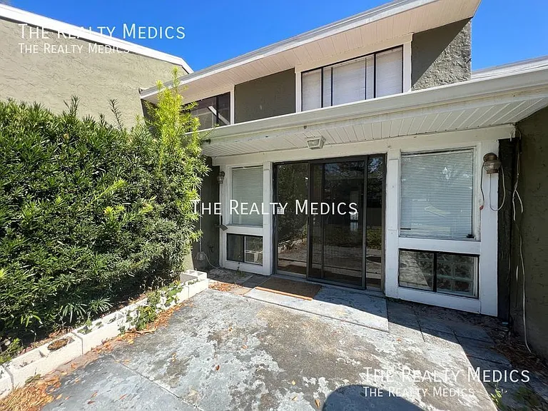 6061 Windhover Dr #10 — Photo 12