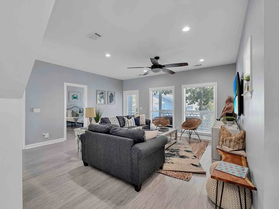 61 Sunfish St #ID1502025P