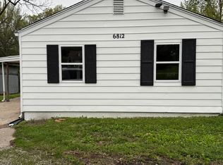 6812 N Brookside Rd, Pleasant Valley, MO 64068