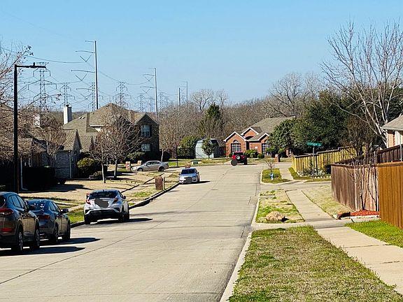 5th image of 6818 Christina Ln