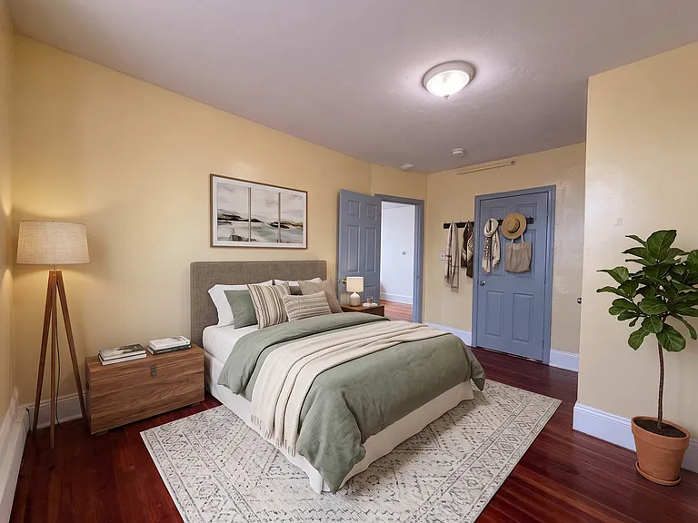 560 Broad St #2 — Photo 33