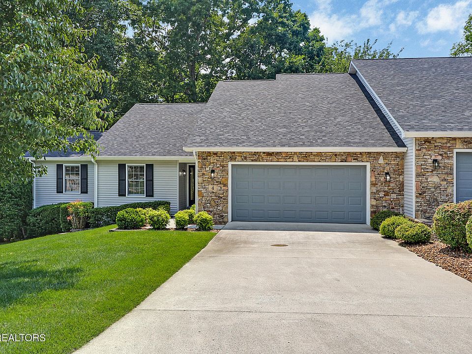 1st image of 4 Augustine Ln