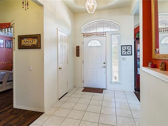4th image of 2213 Jacqueline Dr