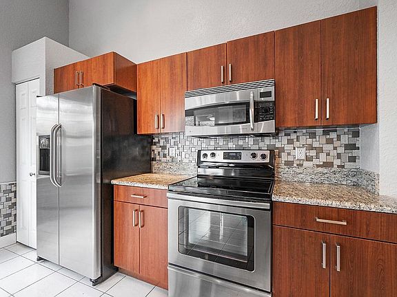 2nd image of 4030 Laurelwood Ln