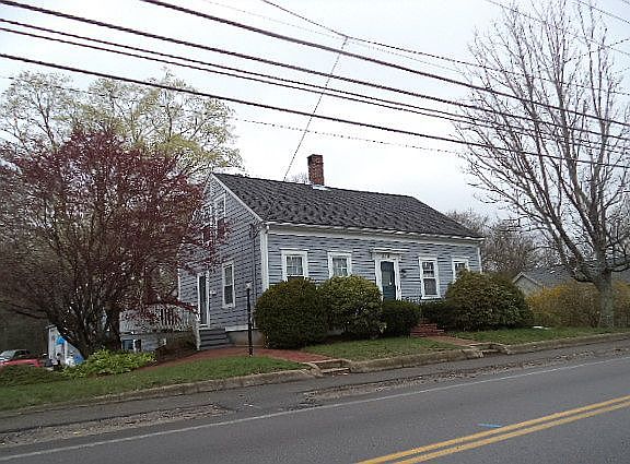 3rd image of 218 South St