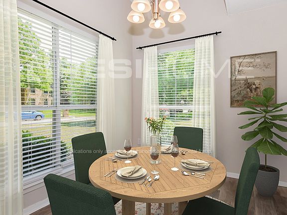 5th image of 431 Bedford Dr