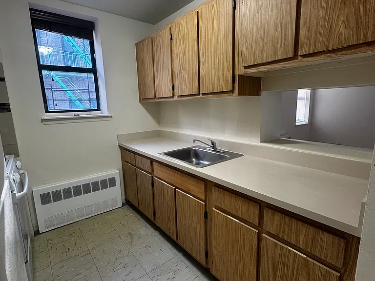 1337 Merriam Ave #A3C — Photo 2