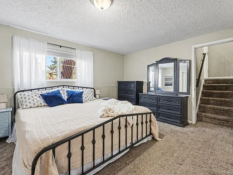 3262 S Norfolk Way — Photo 9