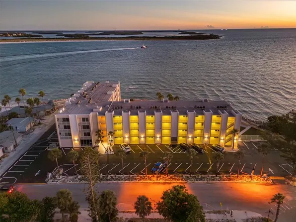 200 1st Ave #111, St Pete Beach, FL 33706