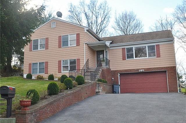 1st image of 10 Sunny Hill Dr