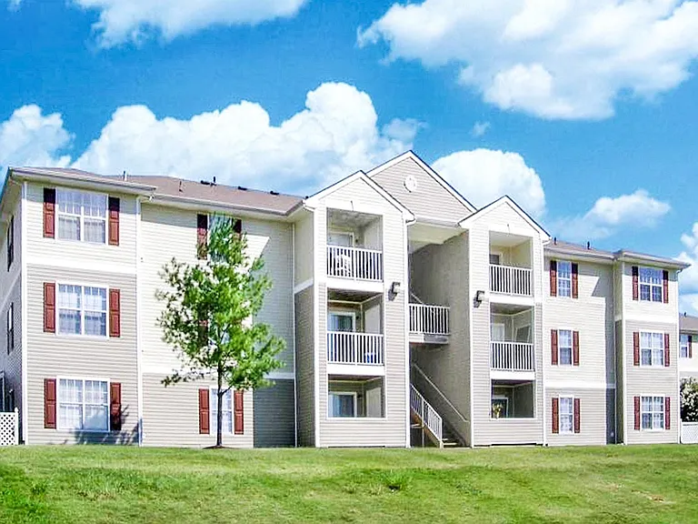 Autumn Ridge Apartments — Photo 9