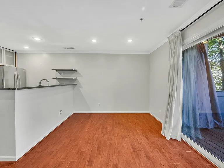 505 N Graham St — Photo 20