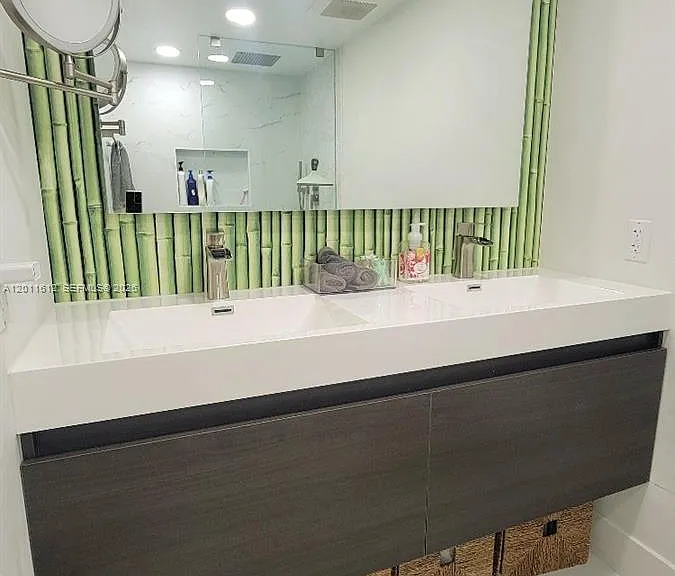 250 Galen Dr #43 — Photo 25