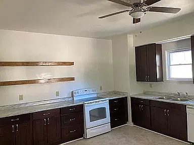 3 bed, 1575 sqft, $1,800 — Photo 2