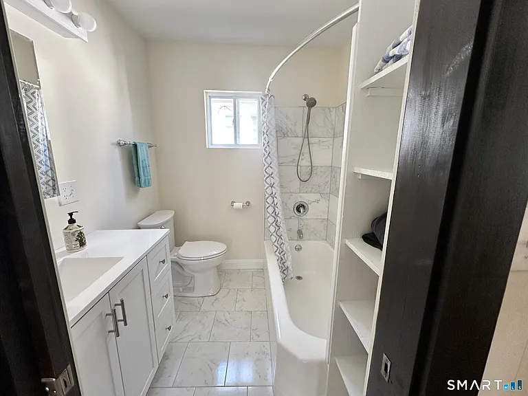 128 Grove Pl — Photo 10