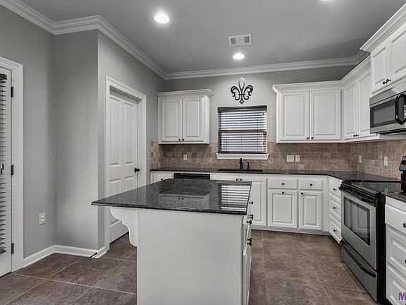 4th image of 1705 El Tigre Dr