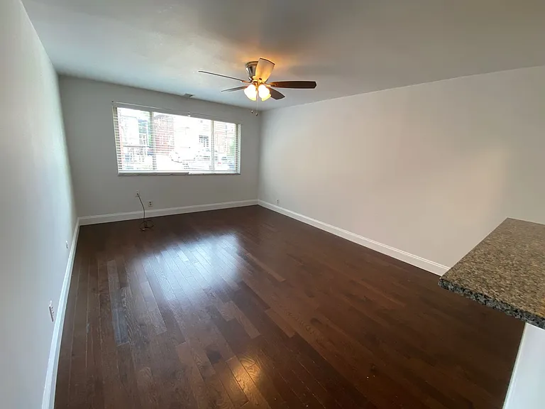 Summit St 1770 1770 — Photo 12