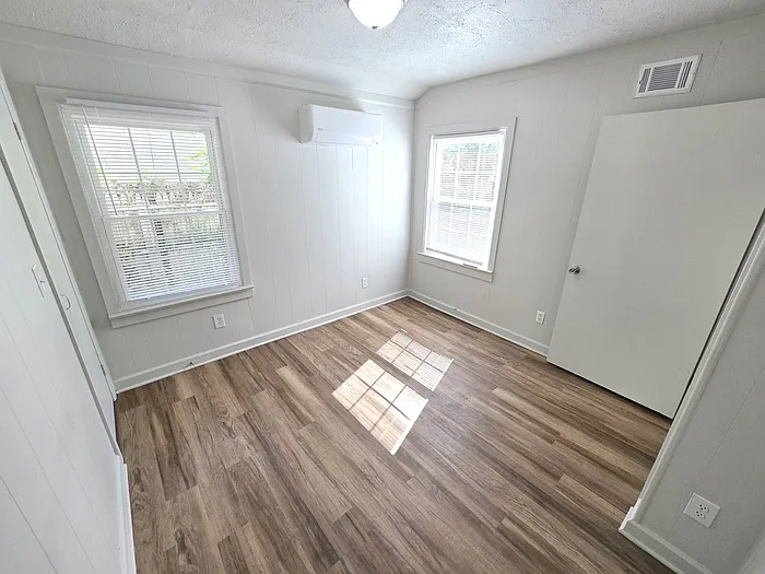96 Cushing St #B — Photo 10