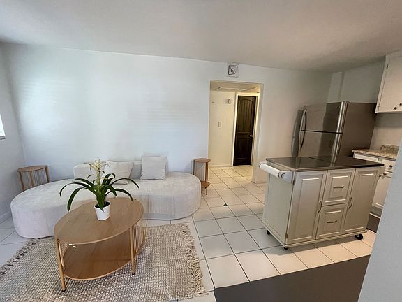 Kitchen-Living room