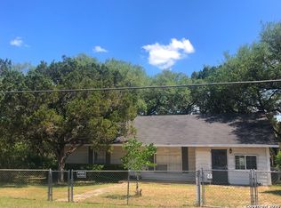 405 Scenic Hills Dr, Canyon Lake, TX 78133