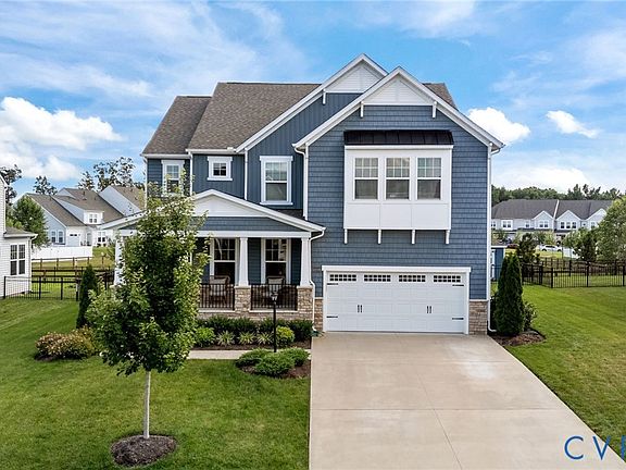 3rd image of 10109 Hollythorne Ln