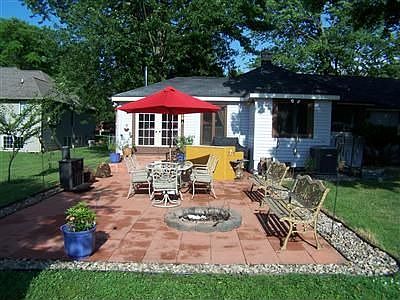 3rd image of 1009 Collindale Ave NW