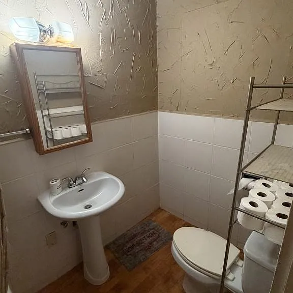 419 Macon Ave — Photo 9