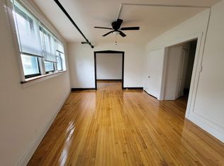 7002 N Sheridan Rd #G, Chicago, IL 60626