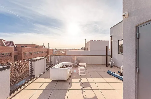 Rented by Brooklyn Group | media 10