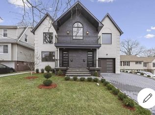 1010 Elm Ave, Ridgefield, NJ 07657