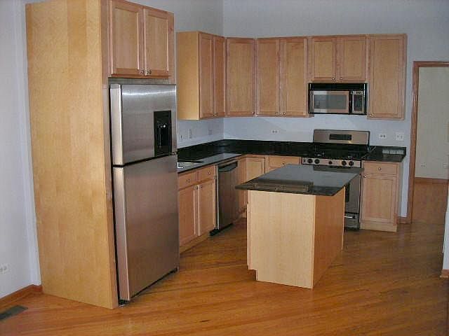 1st image of 1322 W Belmont Ave #2
