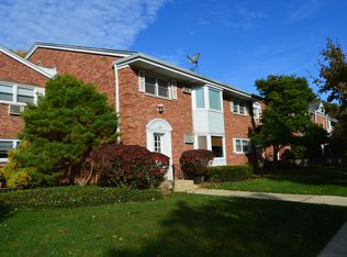 206 N Somerset Ln APT 2F, Arlington Heights, IL