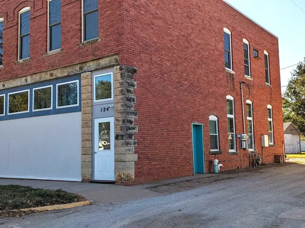 124 S Center St #130, Assaria, KS 67416