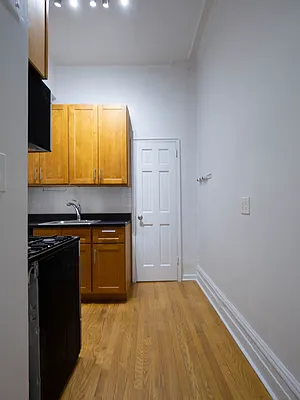 Rented by City Connections Realty | media 6