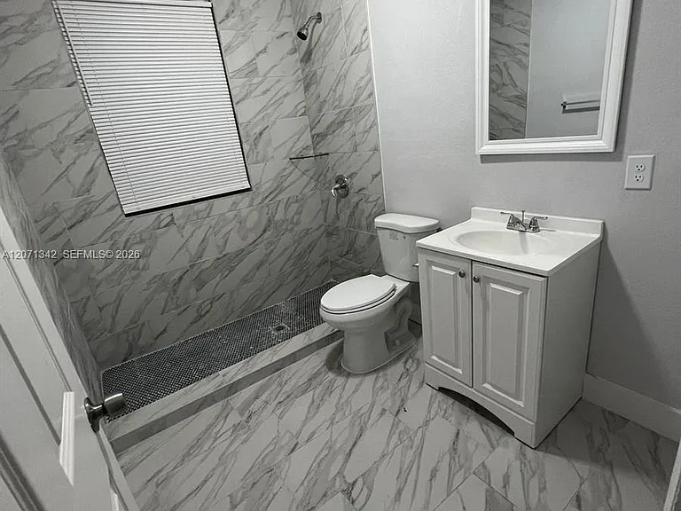 5703 Avenue B — Photo 6