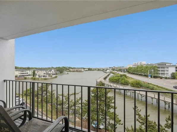 500 Pacific Ave APT 401, Virginia Beach, VA 23451