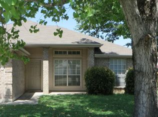 121 Finch Ln, Georgetown, TX 78626