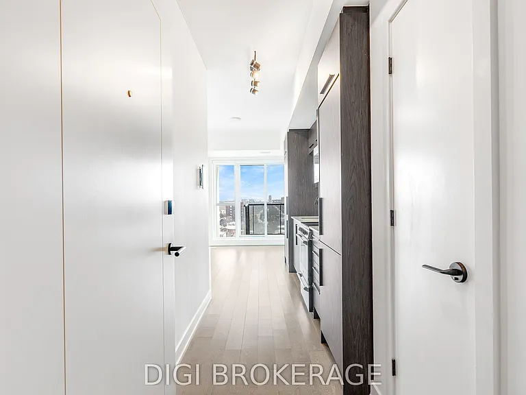 560 Rideau St #1201 — Photo 6