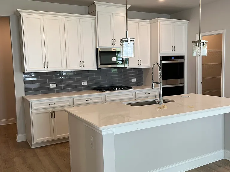 414 Kinross Ln — Photo 13