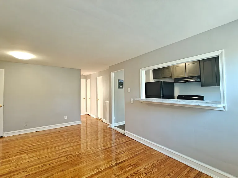 6770 Blakemore St #B2 — Photo 2