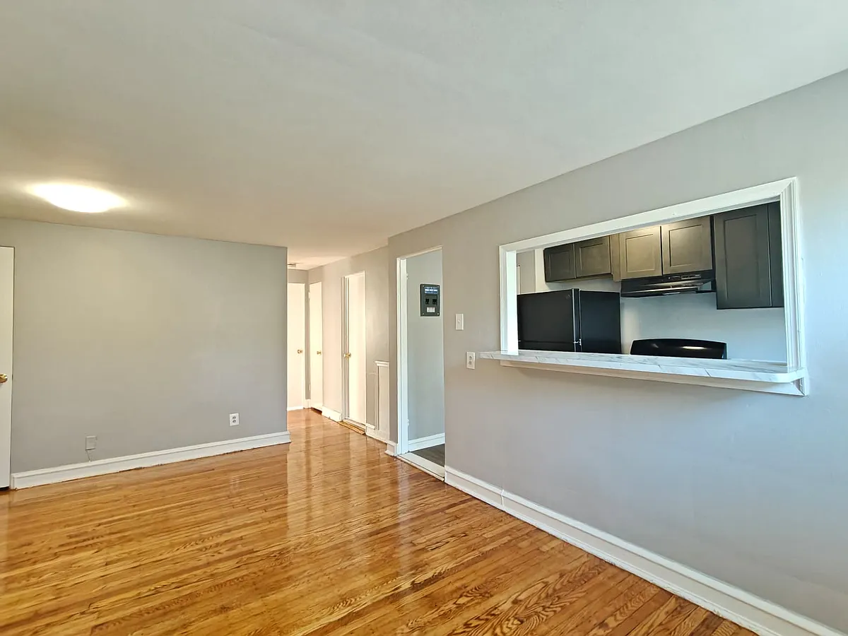 Building Photo - 6770 Blakemore St #B2