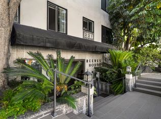 221 S Reeves Dr APT 204, Beverly Hills, CA 90212