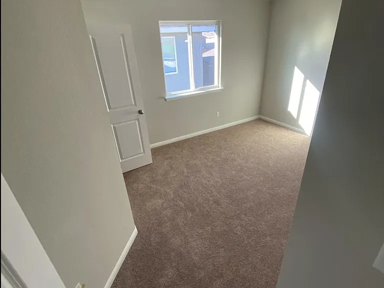 303 Charter Oak Dr — Photo 14