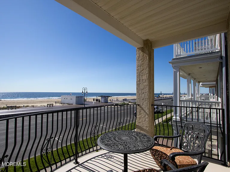 1007 Ocean Ave — Photo 14