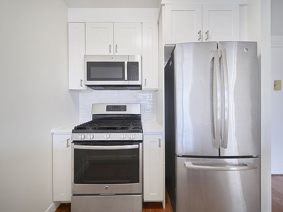 3rd image of 7525 153rd St APT 237